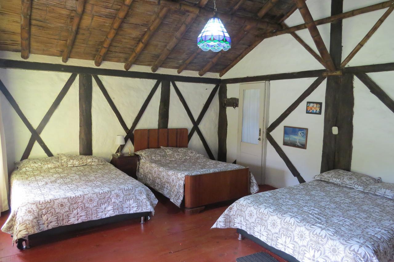 Tarragona Hostal سانتا روزا دي كابال المظهر الخارجي الصورة