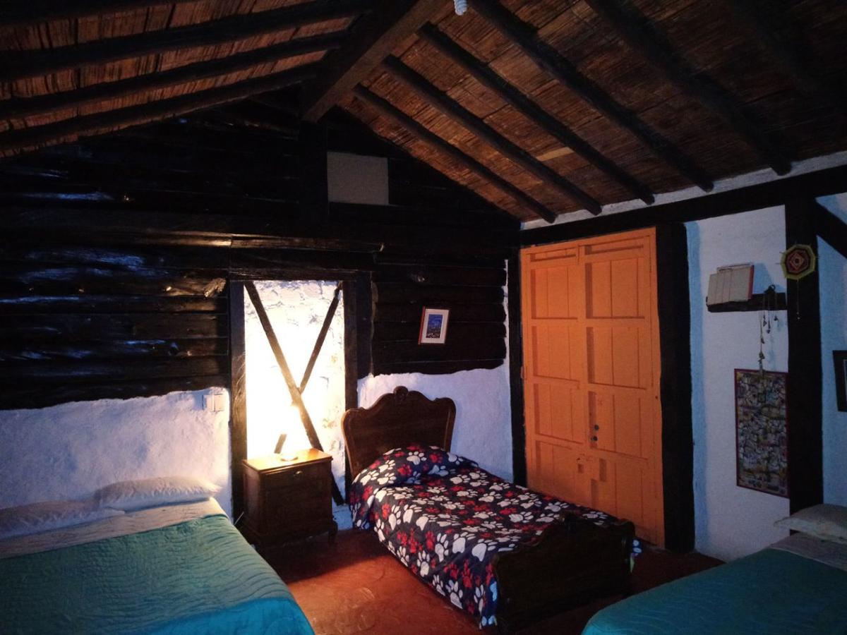 Tarragona Hostal سانتا روزا دي كابال المظهر الخارجي الصورة
